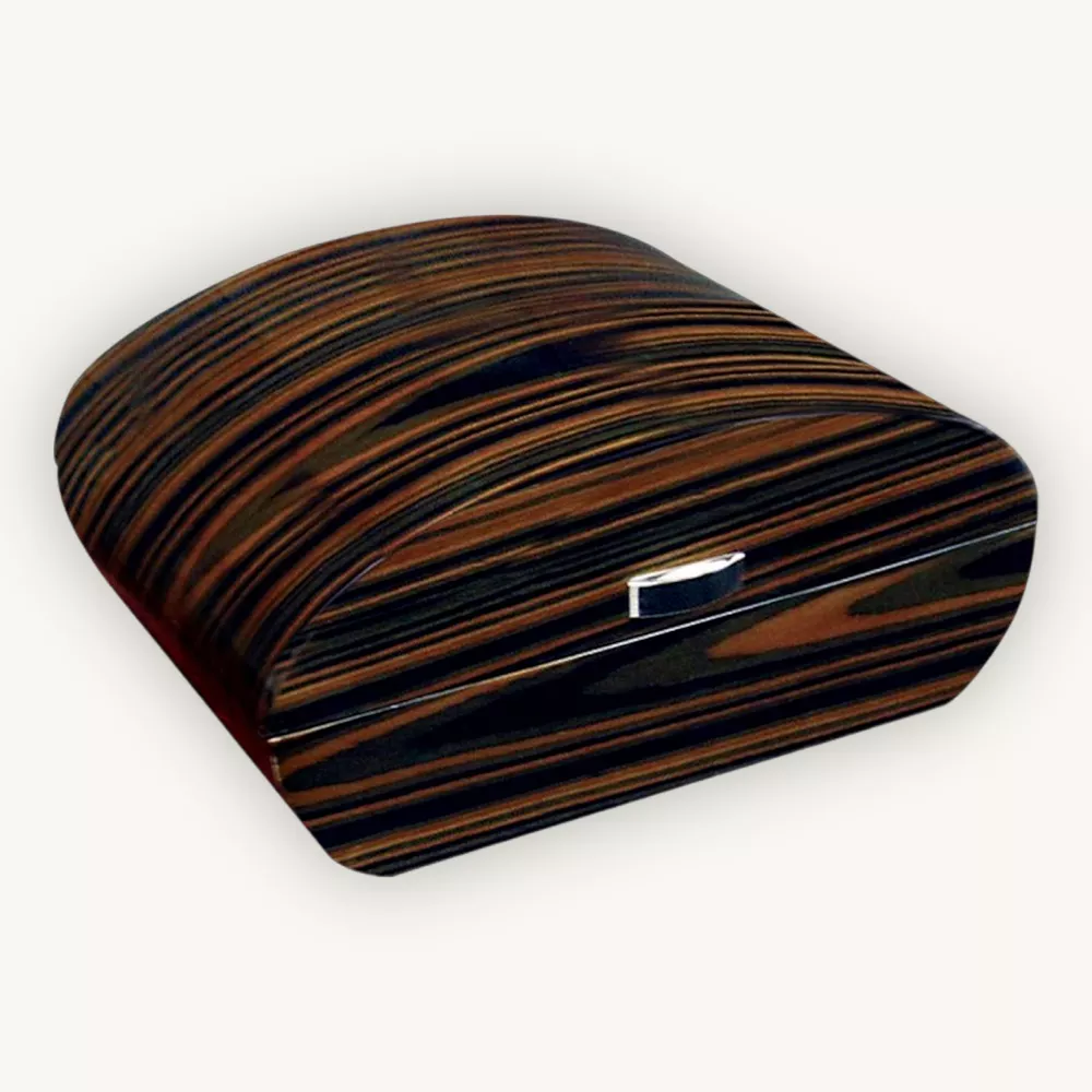 The Wyatt Ebony High-Gloss Cigar Humidor, 150 Count